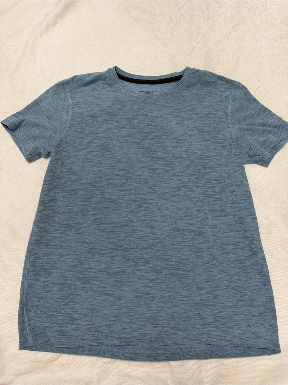 Old navy tshirt size L
